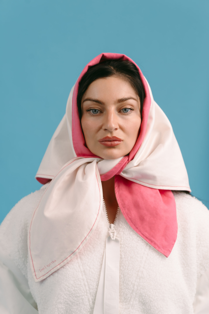 ХУСТКА ТЕПЛА — МОЛОЧНА
